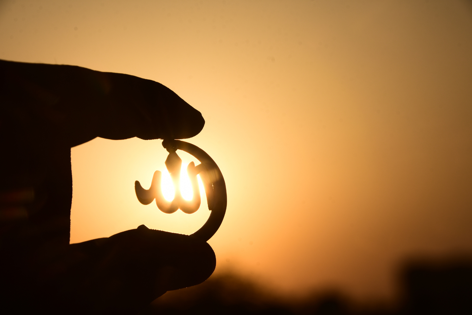 les 99 noms d'Allah et leur significations